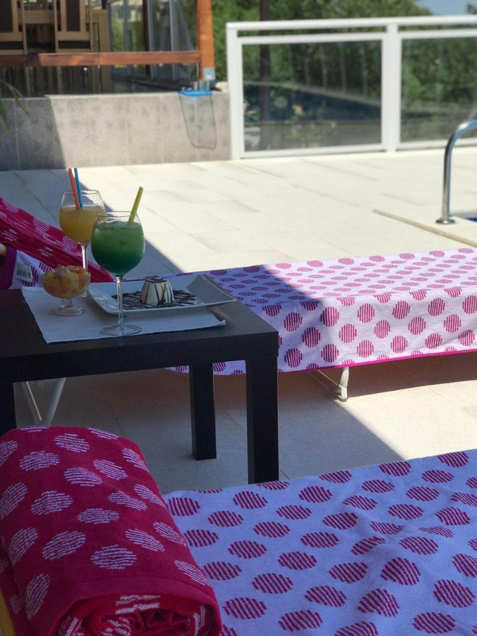 Hotel Livadic & Restaurant Ližnjan エクステリア 写真